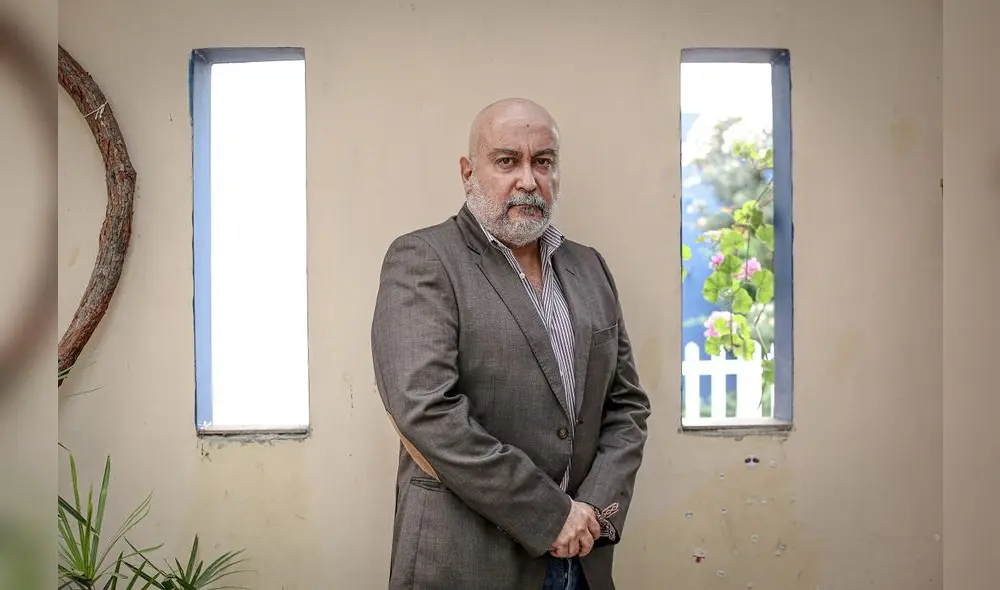 BURBUJAS. El comunicador subraya que el problema de las "burbujas digitales" en redes es que refuerzan nuestros sesgos y crean espejismos. Fotografía: John Reyes