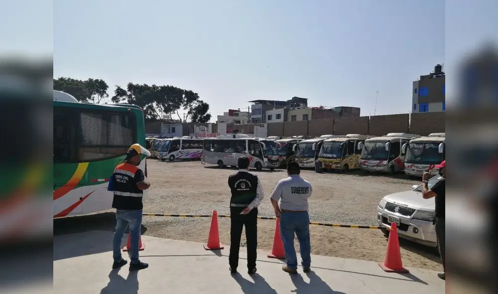 Personal de Defensa Civil inspeccionó terminales de buses. Foto: MPT Personal de Defensa Civil inspeccionó terminales de buses. Foto: MPT