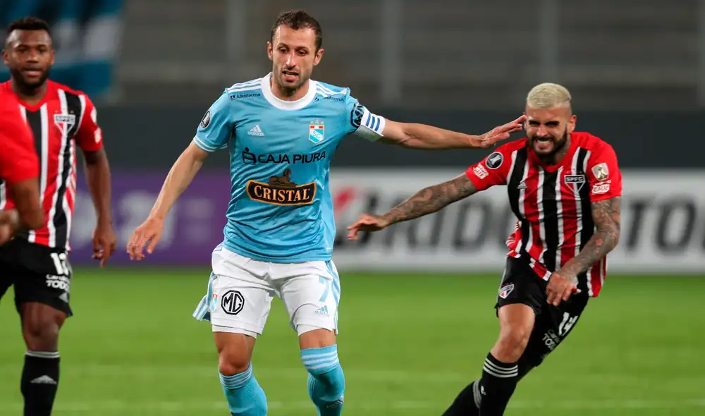 Cristal fue superado ampliamente por el cuadro paulista. Foto: EFE Cristal fue superado ampliamente por el cuadro paulista. Foto: EFE