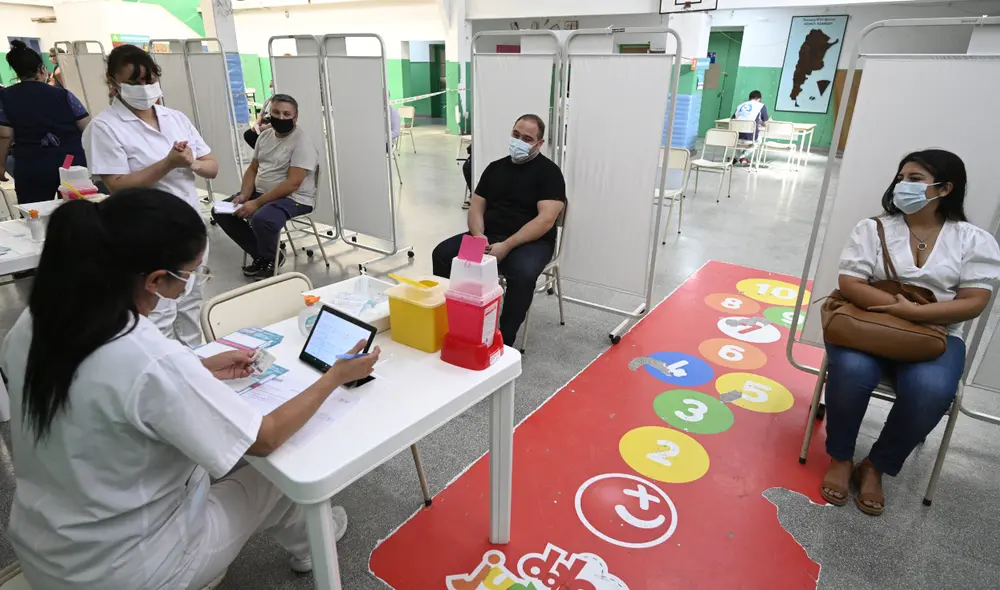 316 personas fallecieron por COVID-19 en Argentina durante las últimas 24 horas. Foto: AFP