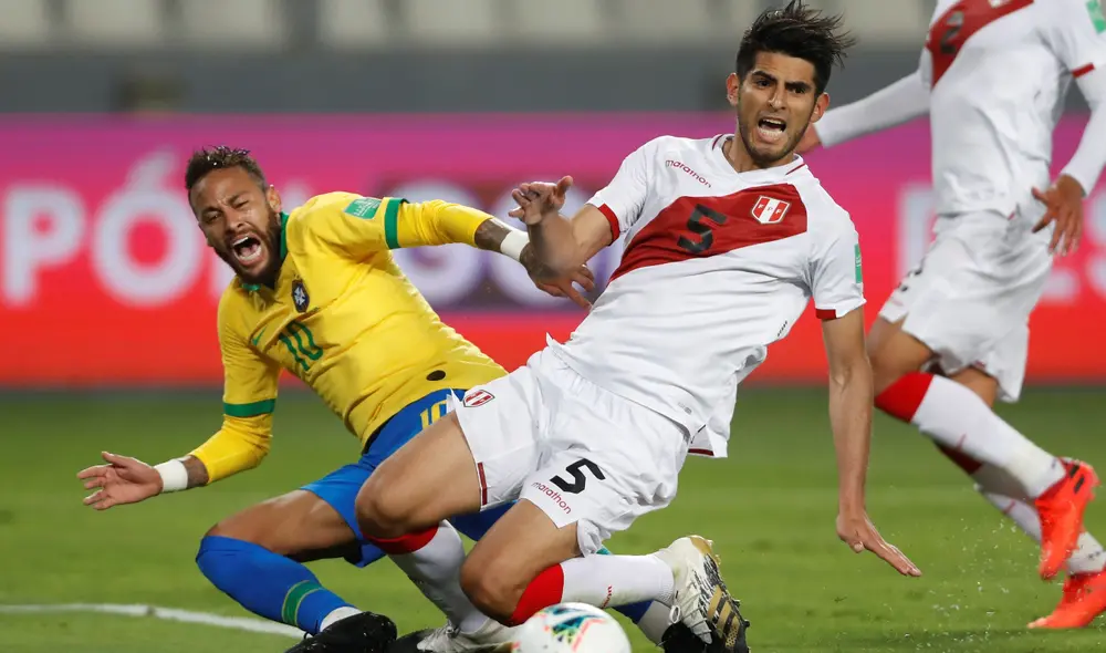 Perú cayó 4-2 ante Brasil en el Estadio Nacional. Foto: EFE Perú cayó 4-2 ante Brasil en el Estadio Nacional. Foto: EFE