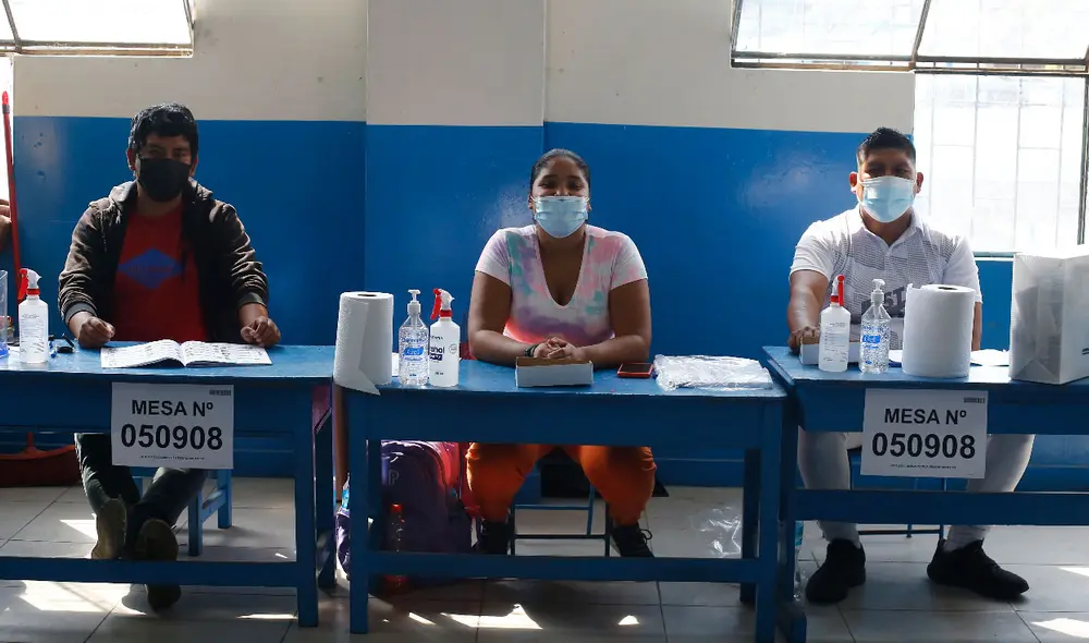 Las personas que incumplieron su rol como miembros de mesa pagarán una multa, a menos que presenten una justificación. Foto: Marco Cotrina/La República Las personas que incumplieron su rol como miembros de mesa pagarán una multa, a menos que presenten una justificación. Foto: Marco Cotrina/La República