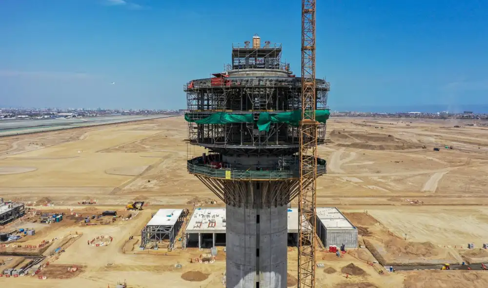 Torre de control ya está casi terminada. En mayo iniciarían implementación tecnológica. Foto: MTC Torre de control ya está casi terminada. En mayo iniciarían implementación tecnológica. Foto: MTC