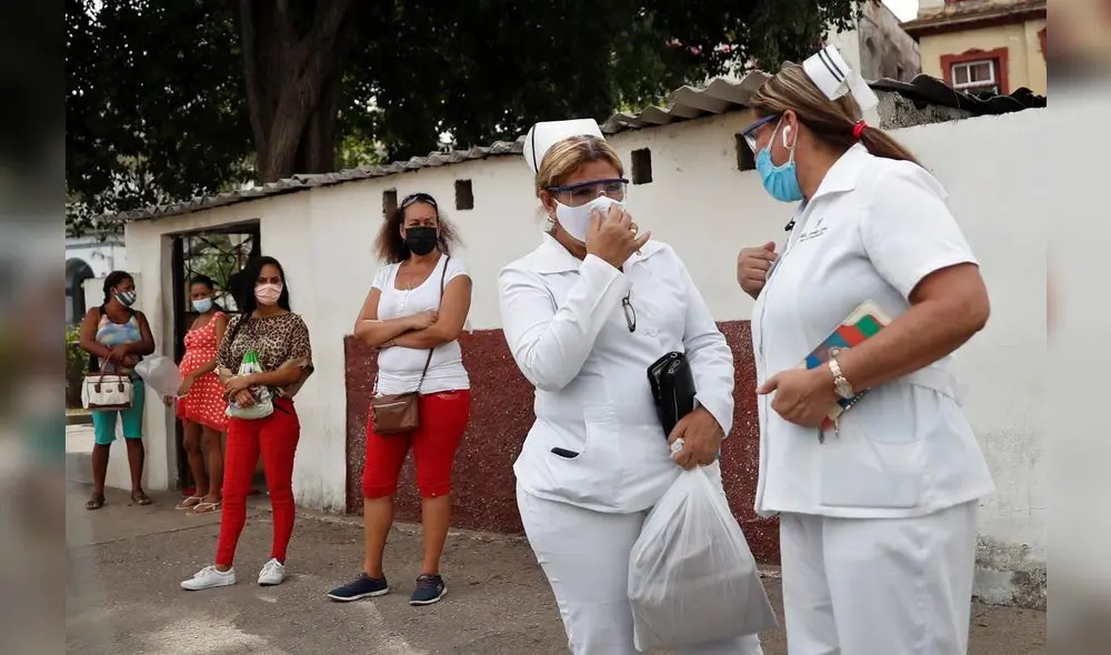 A las personas que ya pasaron el coronavirus se les administrará otro de los candidatos vacunales que desarrolla Cuba, Soberana Plus. Foto: EFE A las personas que ya pasaron el coronavirus se les administrará otro de los candidatos vacunales que desarrolla Cuba, Soberana Plus. Foto: EFE