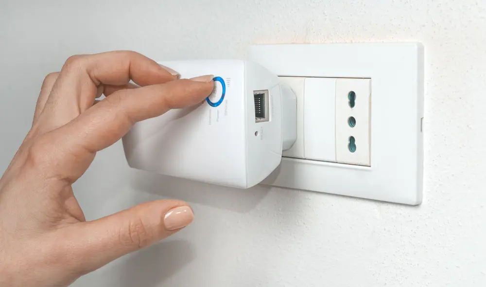 Debes colocar el repetidor en un lugar que reciba la señal con buena intensidad. Foto: Monedero Smart