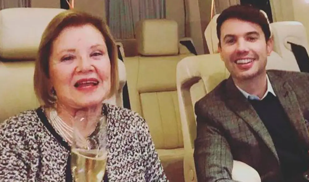 Bruno Pinasco resaltó que el proceso para vacunar a su mamá fuera rápido. Foto: Bruno Pinasco / Instagram