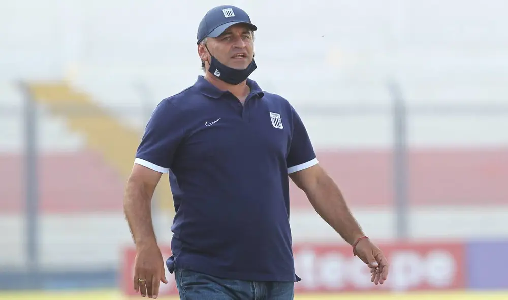 Carlos Bustos lleva tres empates y una victoria al frente de Alianza Lima. Foto: difusión Carlos Bustos lleva tres empates y una victoria al frente de Alianza Lima. Foto: difusión