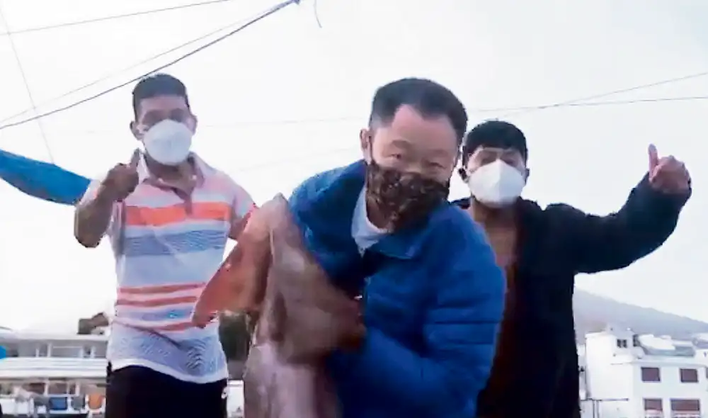 Todo vale. Olvidó que bancada fujimorista lo suspendió del Congreso por los "Mamani videos". Foto: difusión Todo vale. Olvidó que bancada fujimorista lo suspendió del Congreso por los "Mamani videos". Foto: difusión