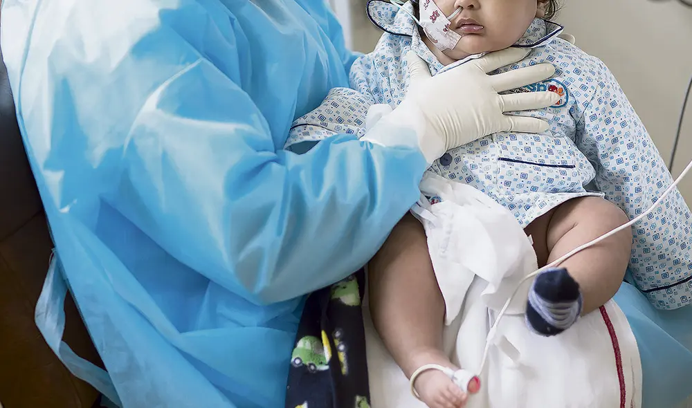 Vulnerables. Según los médicos, la demanda de camas UCI en niños y adolescentes infectados con Covid-19 ha aumentado hasta en 50% en esta segunda ola. Foto: Antonio Melgarejo/La República Vulnerables. Según los médicos, la demanda de camas UCI en niños y adolescentes infectados con Covid-19 ha aumentado hasta en 50% en esta segunda ola. Foto: Antonio Melgarejo/La República