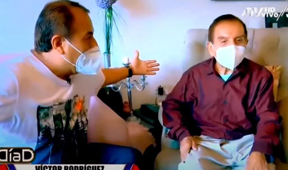 El integrante de JB en ATV junto a su padre, quien tiene 88 años de edad. Foto: captura/ATV
