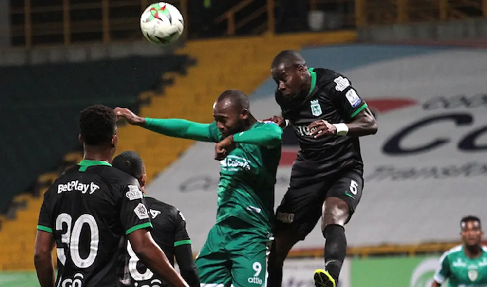 La pandemia del coronavirus también golpea al fútbol colombiano. Foto: EFE