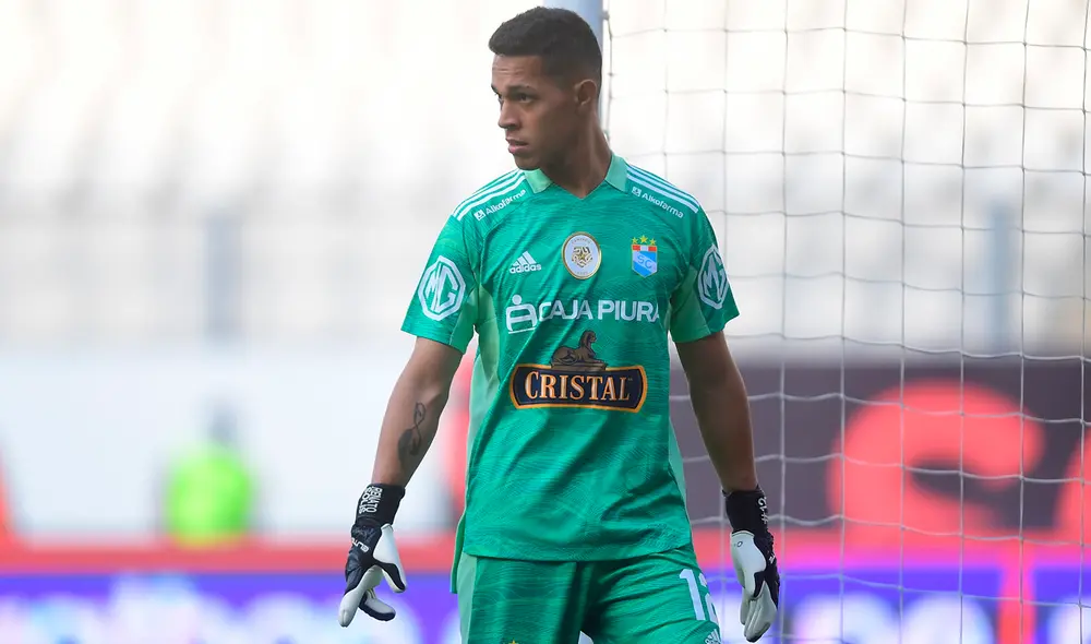 Renato Solís habló del triunfo de Cristal sobre Universitario. Foto: Liga 1
