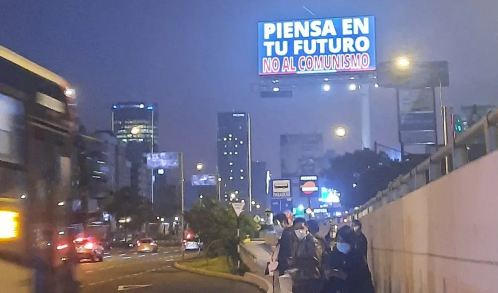 De acuerdo a Keiko, Castillo cree en el comunismo, por lo que los carteles buscarían fomentar el antivoto contra el maestro de escuela. Foto: Twitter @lachill721