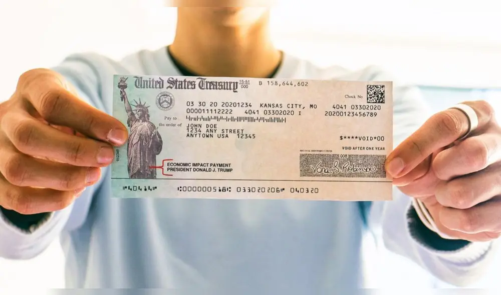 El pago de estímulos forma parte de La Ley del Plan de Rescate Estadounidense que proporciona cheques de estímulo de $1,400. Foto 12News.com