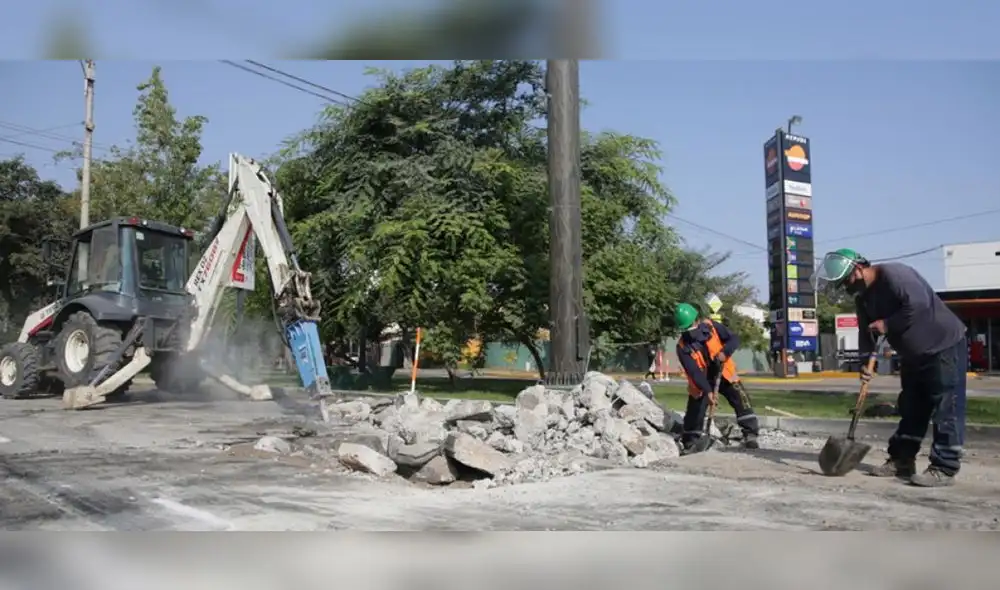 El municipio de San Isidro ha iniciado la renovación de la carpeta asfáltica en la avenida Del Parque Norte. Foto: Municipalidad de San Isidro.