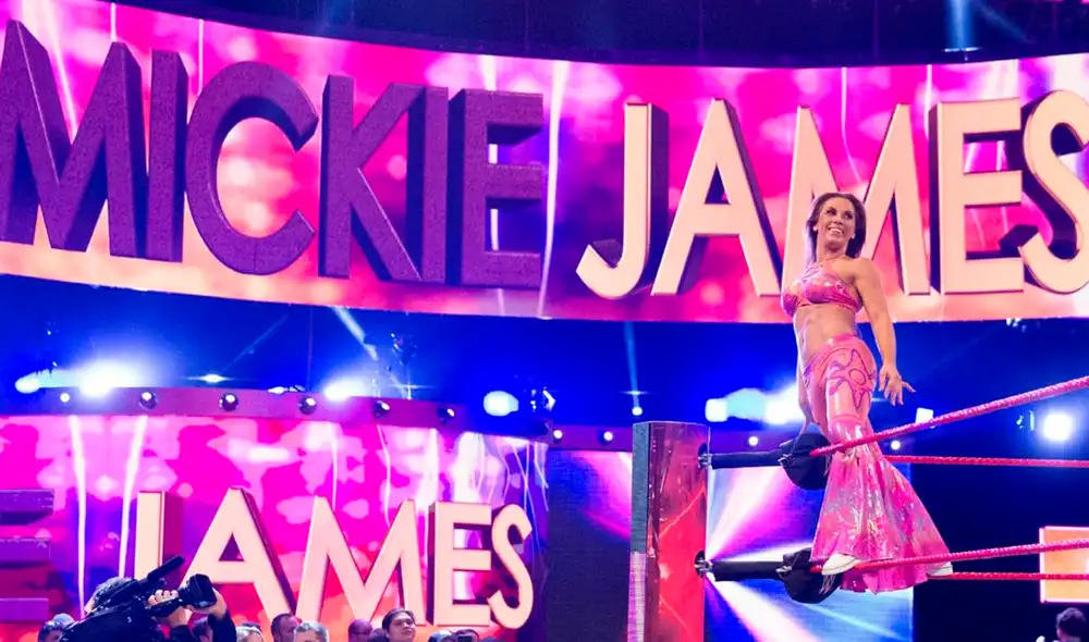 Mickie James arremetió contra WWE por discriminarla por su género. Foto: WWE
