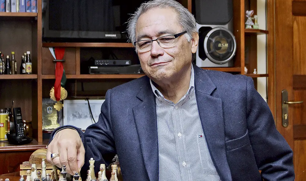 Cuidado. Walter Albán advierte sobre una posible captura del Tribunal Constitucional. Foto: Antonio Melgarejo/La República