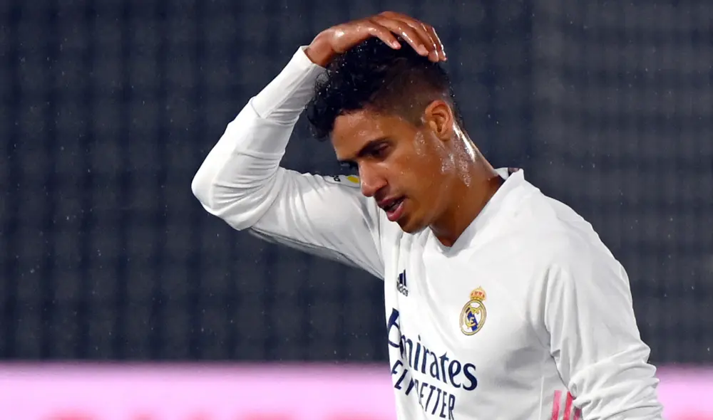 Varane había salido lesionado en el entretiempo del duelo ante Osasuna. Foto: AFP