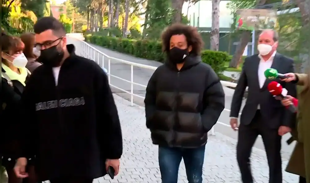 El lateral izquierdo se acercó temprano a su colegio de votación, pero se retiró. Foto: laSexta