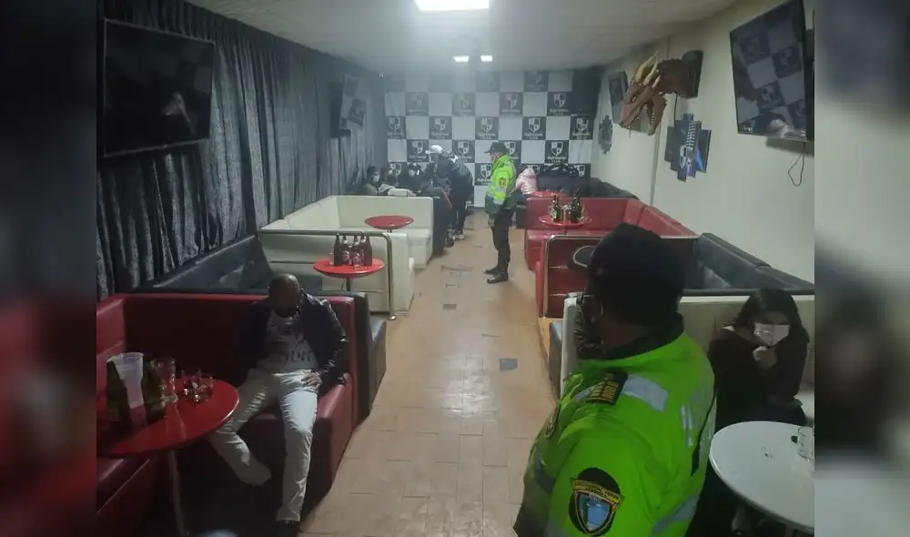 Alcalde exhortó a la población a no exponerse a posibles contagios. Foto: PNP