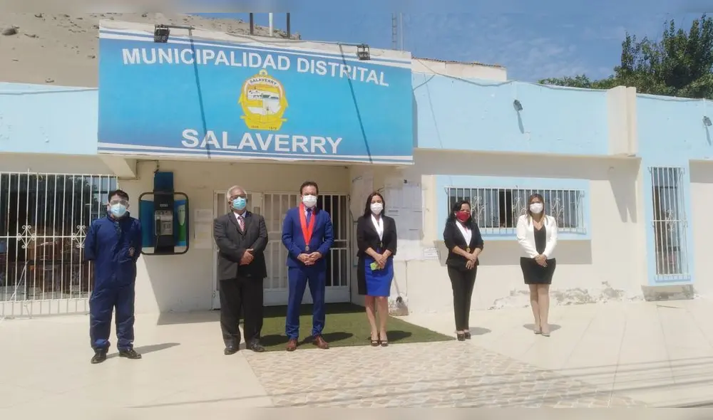 En la ceremonia estuvieron presentes las principales autoridades de Salaverry y el Poder Judicial. Foto: MDS En la ceremonia estuvieron presentes las principales autoridades de Salaverry y el Poder Judicial. Foto: MDS