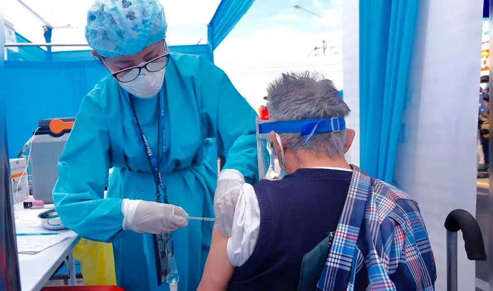 Este jueves inició campaña de inmunización en cuatro distritos. Foto: Oswald Charca / La República