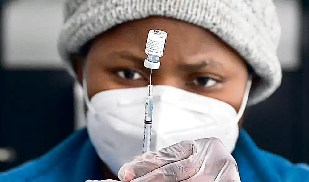 Desigualdad. El continente africano solo ha administrado dosis al 0,99% de su población. Foto: AFP Desigualdad. El continente africano solo ha administrado dosis al 0,99% de su población. Foto: AFP