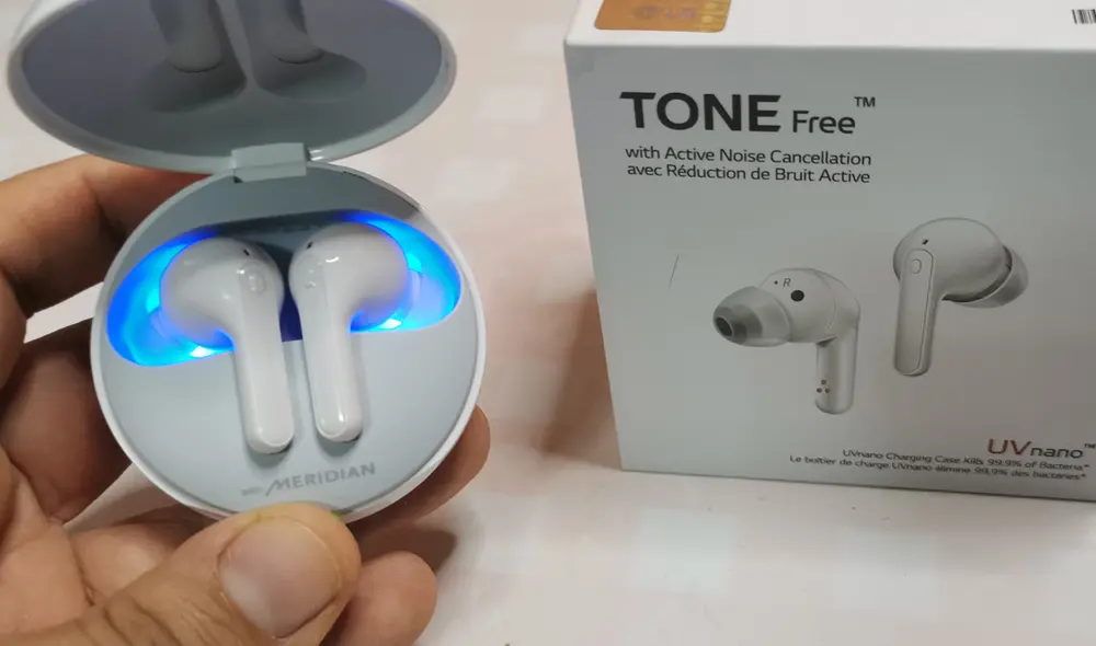 Los audífonos de LG están disponibles en dos colores: blanco y negro. Foto: Juan José López