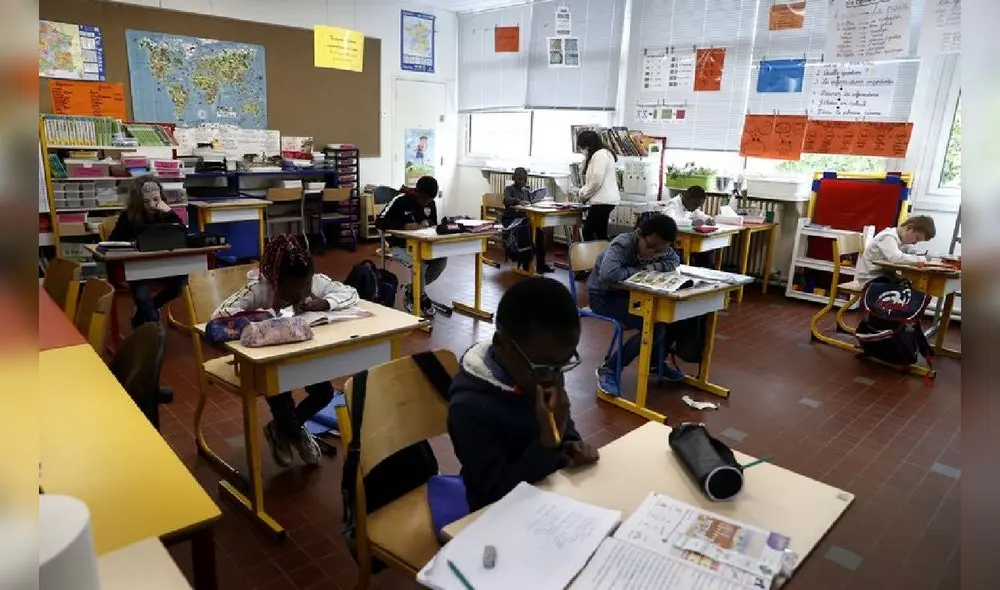 El ministro de Educación de Francia considera que el lenguaje inclusivo podría “afectar a la lectura en voz alta y a la pronunciación” de los infantes. Foto: EFE/referencial