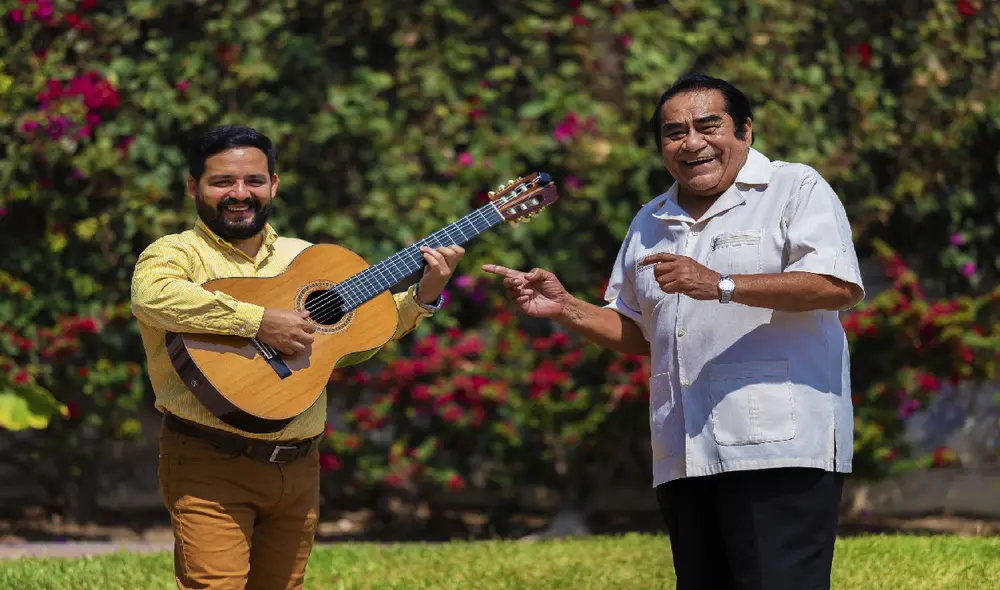 Ramón Avilés acompañado por el guitarrista Carlos Cóndor. Foto: difusión