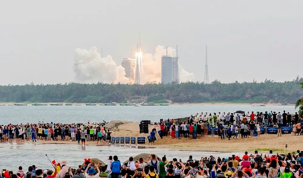El cohete chino Long March 5B despegó el 29 de abril. Foto: AFP