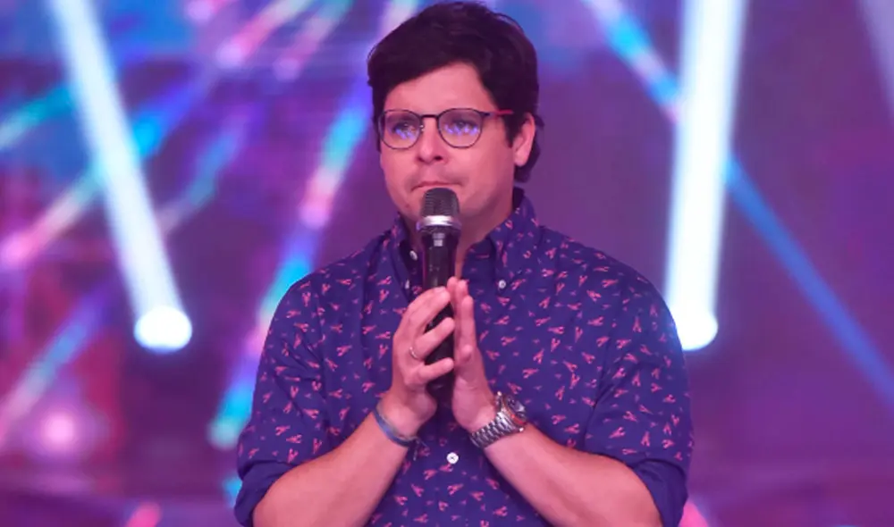 El presentador saludó a varias madres que son parte de Esto es guerra. Foto: GLR El presentador saludó a varias madres que son parte de Esto es guerra. Foto: GLR