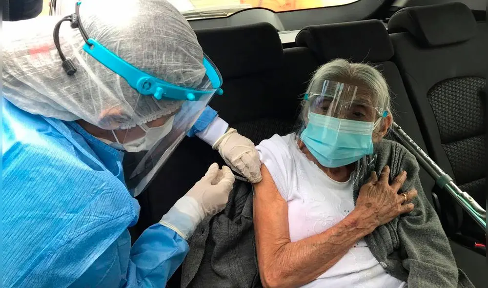 Vacuna car están ubicados en las universidades César Vallejo y Particular de Chiclayo (UDCh). Foto: Geresa. Vacuna car están ubicados en las universidades César Vallejo y Particular de Chiclayo (UDCh). Foto: Geresa.