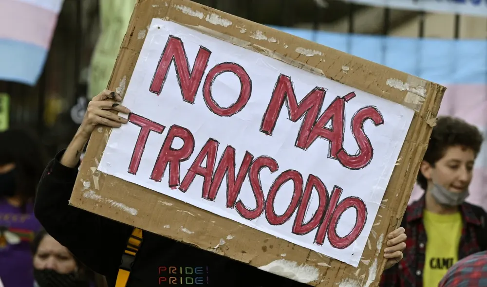 El informe oficial del gobierno de Argentina detalla que casi 20 de cada 100.000 habitantes tienen su documento rectificado con su identidad. Foto: AFP/Juan Mabromata