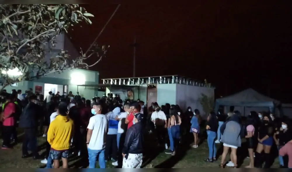 Detenidos fueron llevados a la comisaría para aplicarles las multas respectivas. Foto: PNP Detenidos fueron llevados a la comisaría para aplicarles las multas respectivas. Foto: PNP