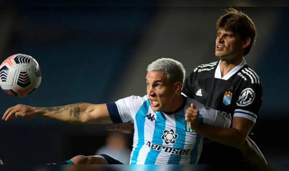 El choque de Sporting Cristal vs. Racing significará la eliminación o permanencia de los peruanos. Foto: EFE