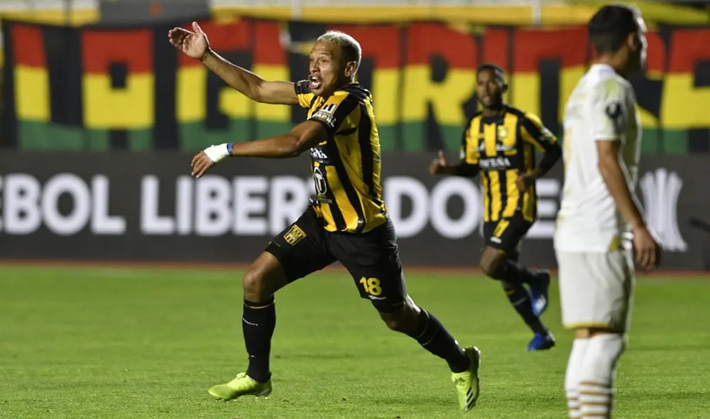 Jair Reinoso firmó su doblete ante Barcelona SC. Foto: EFE