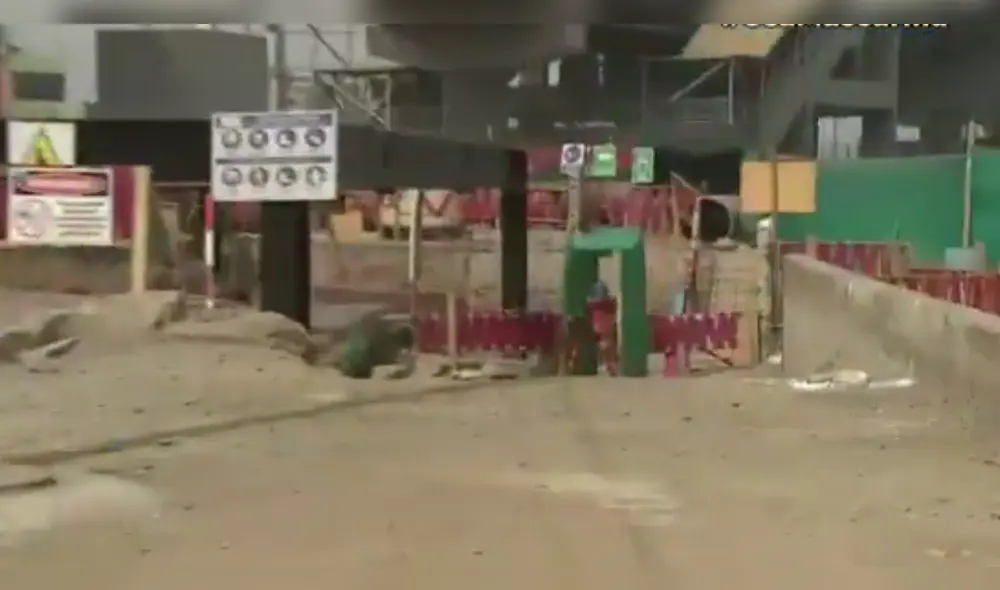 La obra genera tráfico vehicular, según denuncian los vecinos. Foto: captura / Canal N La obra genera tráfico vehicular, según denuncian los vecinos. Foto: captura / Canal N