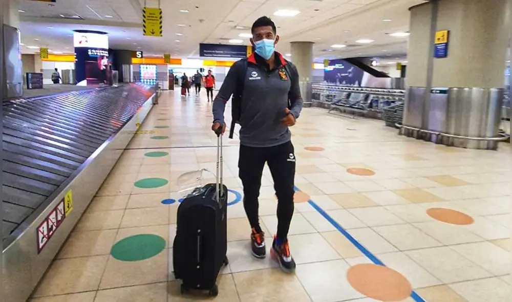 Jugadores de FBC Melgar llegaron con optimismo a Quito para enfrentar a Aucas. Foto: FBC Melgar