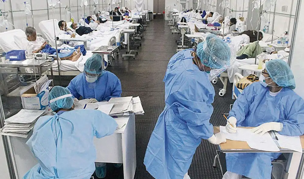 Tendencia se registra desde hace un mes y tiene la misma velocidad de decrecimiento que la primera ola de la COVID-19. En un mes podríamos hablar de un descenso de la segunda. Foto: La República