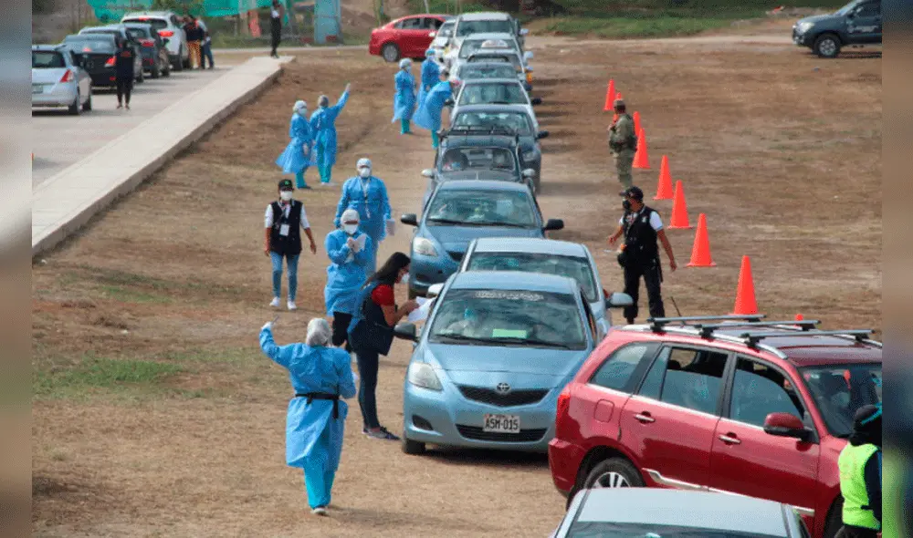 Julio Hidalgo pidió que las autoridades regionales convoquen a EsSalud para incrementar vacunadores. Foto: La República Julio Hidalgo pidió que las autoridades regionales convoquen a EsSalud para incrementar vacunadores. Foto: La República