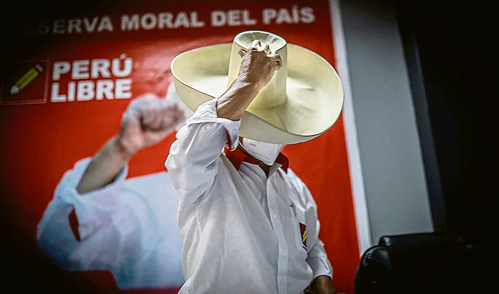 El dato. A Castillo le han llegado tres propuestas de plan de gobierno y equipo técnico. Aún es un misterio por cuál se sacará el sombrero. O si mezclará todo. Foto: Aldair Mejía/La República