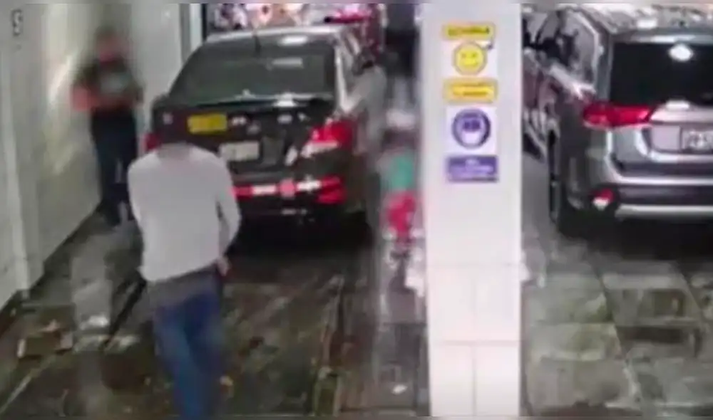 PNP se encuentra realizando las investigaciones del caso. Foto: captura / América Noticias PNP se encuentra realizando las investigaciones del caso. Foto: captura / América Noticias