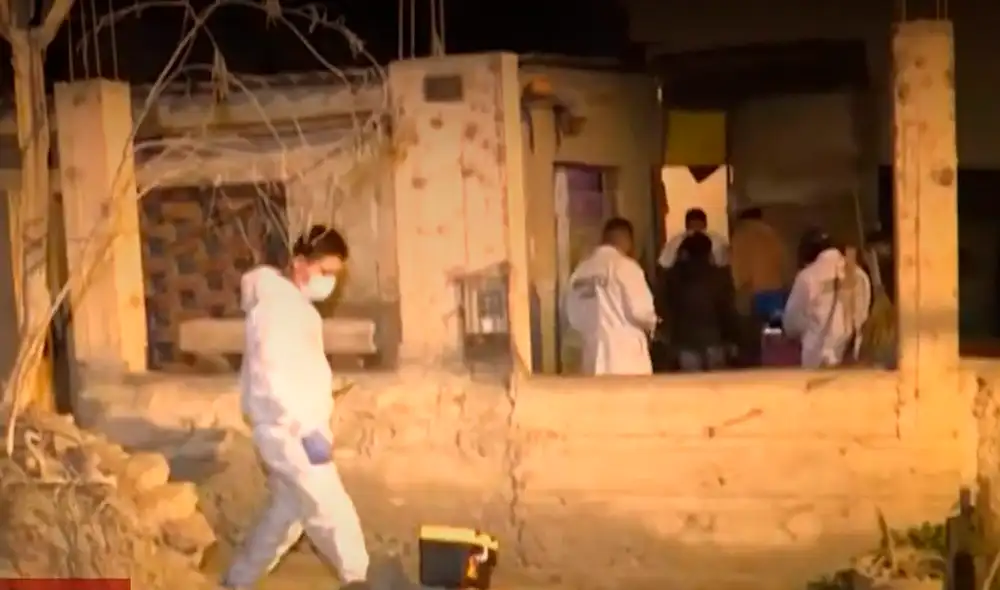 Asesino huyó de la vivienda en una motocicleta. Foto: captura América TV