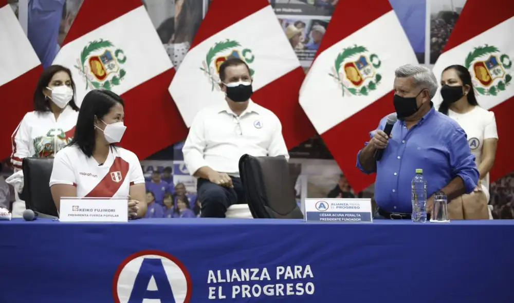 Ambos políticos sellaron su alianza el pasado sábado 8 de mayo. Foto: Antonio Melgarejo/ La República Ambos políticos sellaron su alianza el pasado sábado 8 de mayo. Foto: Antonio Melgarejo/ La República