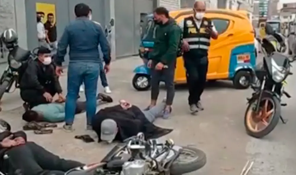 La captura se produjo en la intersección de la avenida Pedro Miotta con el jirón Huancabamba, en San Juan de Miraflores. Foto: captura de Panamericana