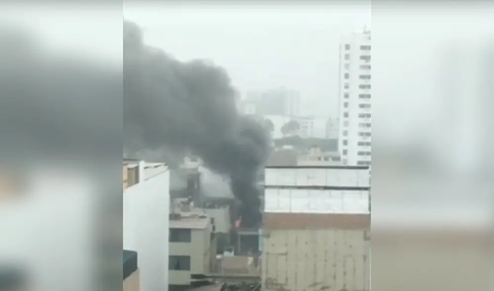 Incendio en Surquillo. Foto: Canal N