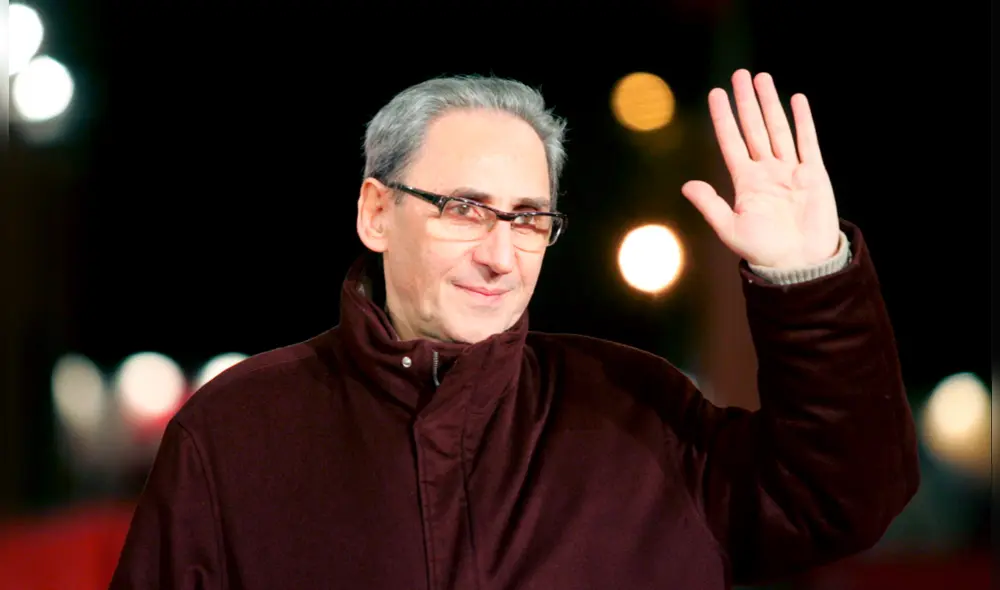 El maestro Franco Battiato, figura musical de Italia, es reconocido por su versatilidad musical. Foto: EFE