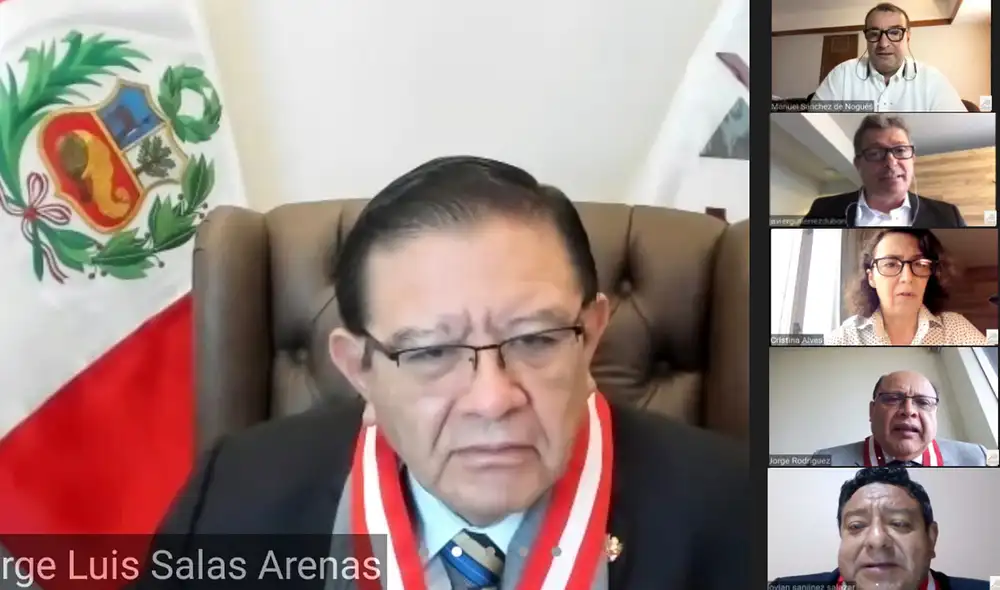 Jorge Salas Arenas se refirió al panorama político-electoral que vive el país en estas elecciones. Foto: JNE