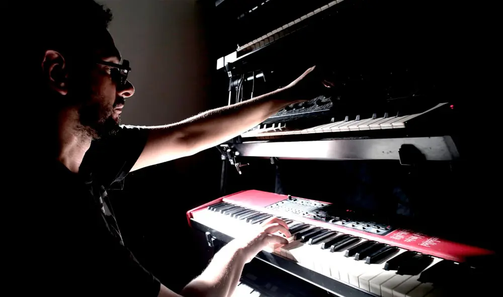 CHIWAKO es el proyecto de música de Carlos González Ríos. Combinan géneros de la música electrónica como house, techno, urban y worldmusic. Foto: Chiwako / Instagram